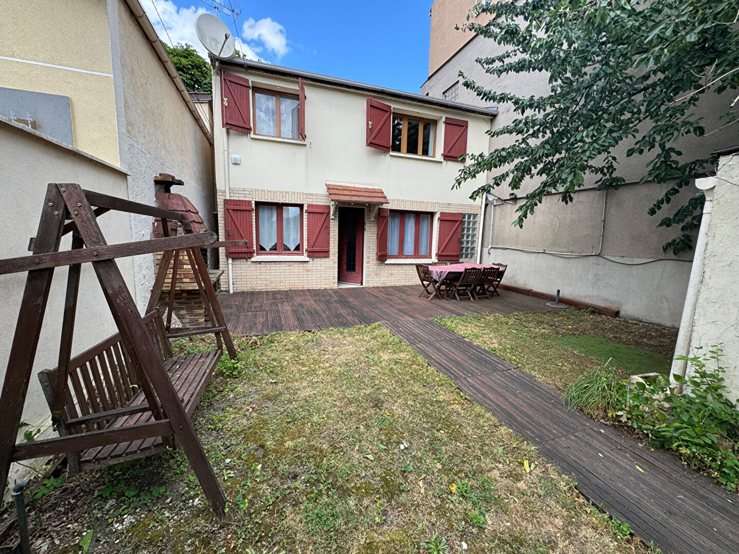 Maison 5 pièces 110 m² - Métro L11 -  Jardin + Garage