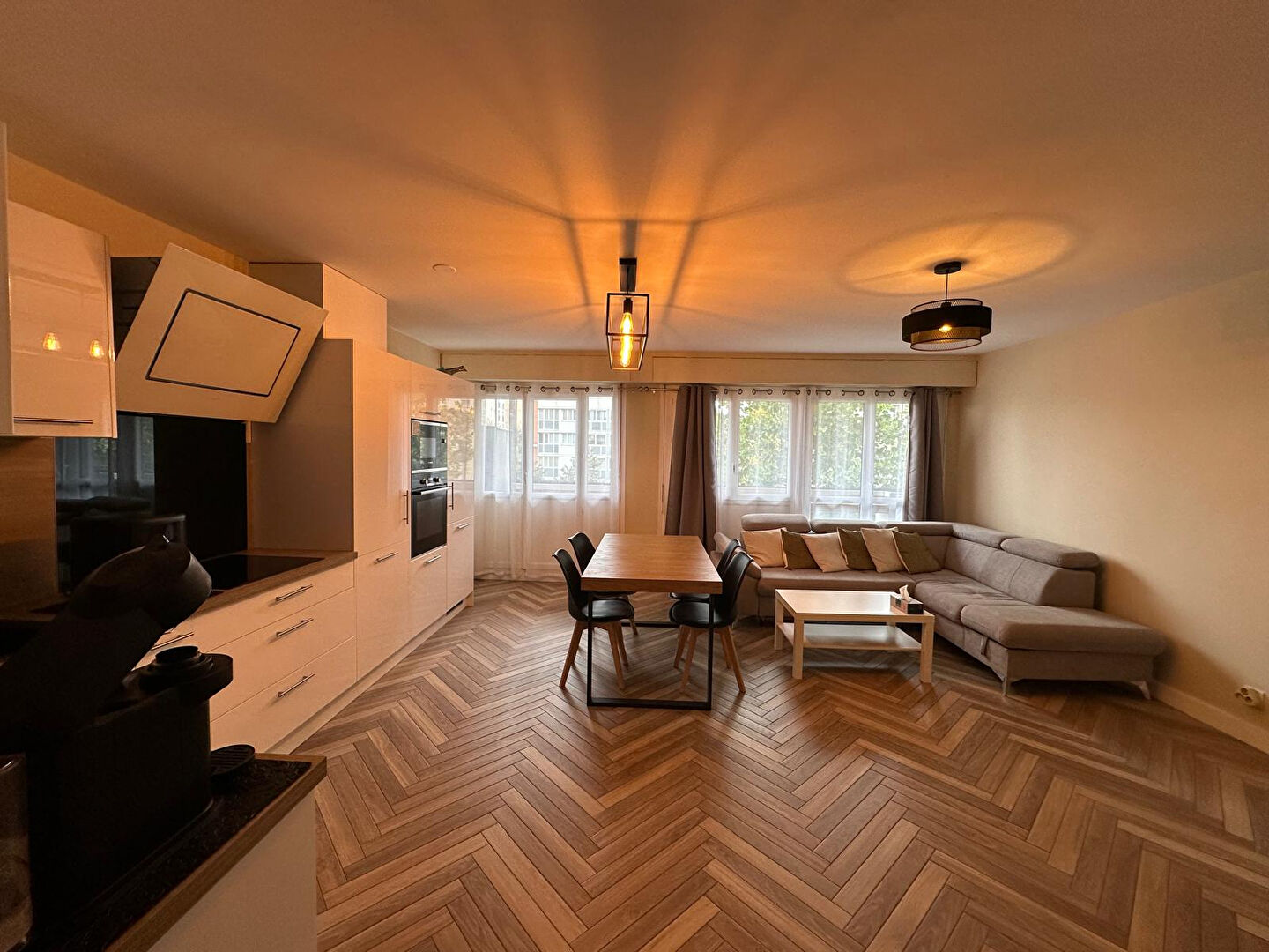 Photo À vendre : Appartement 4 pièces à Noisy le Sec - Réf. 1379 image 2/6