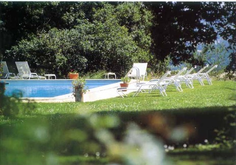 Photo Maison de maître avec piscine , Hôtel Restaurant de charme 4* sur un territoire de plus de 3 hectares. image 5/6