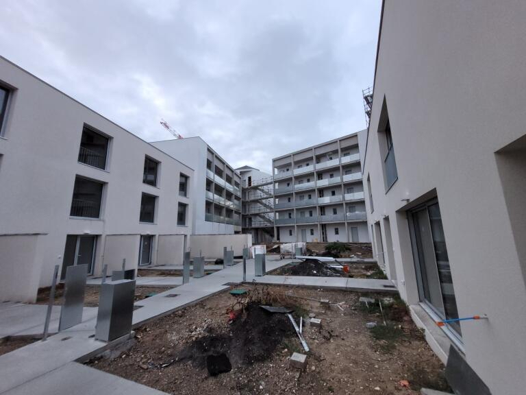Photo Maison neuve 2 chambres au calme avec jardin et terrasse privatifs image 3/5