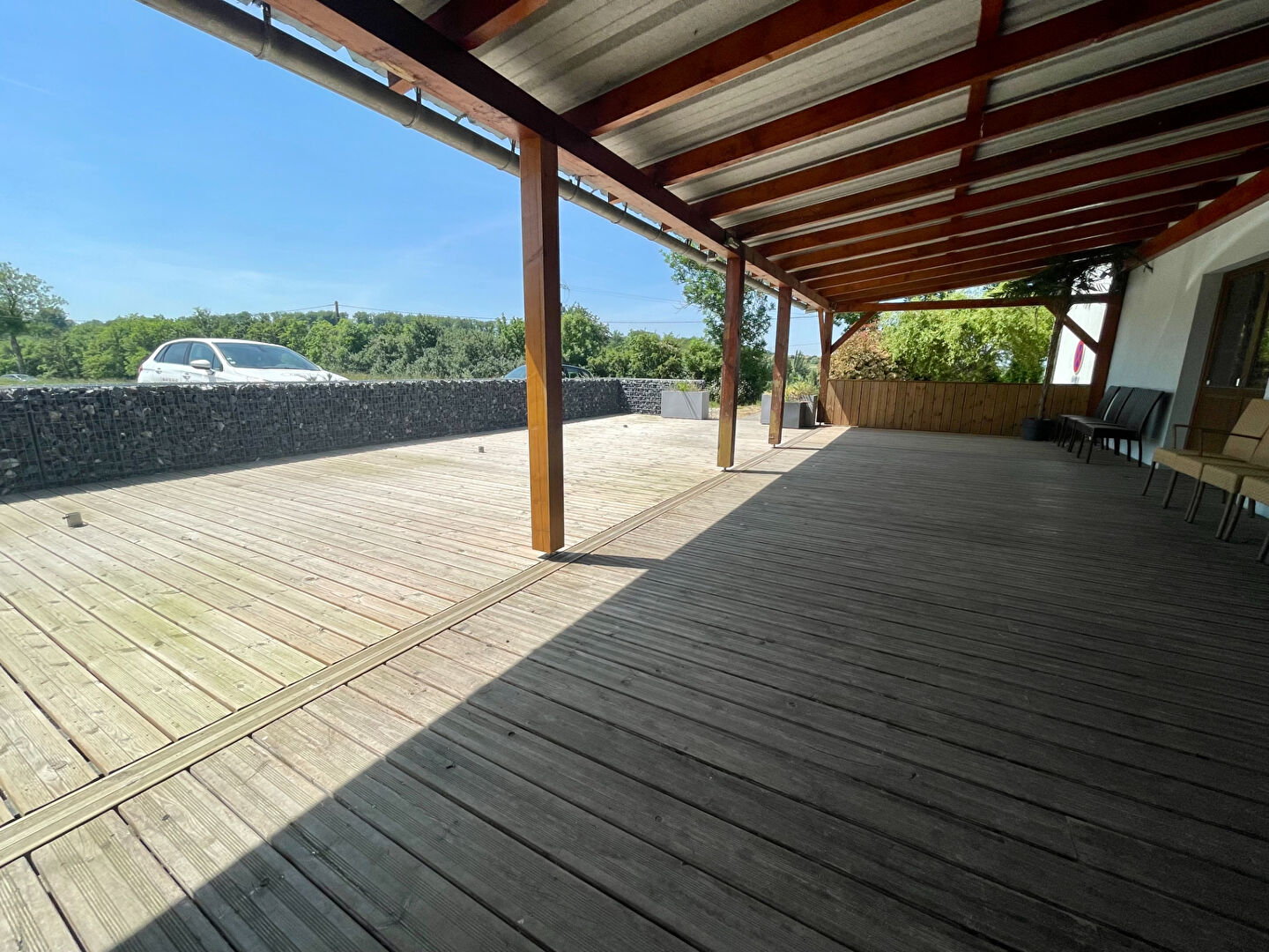 Photo Fond de commerce - Bar - 200 m2 + 100m2 de terrasse image 2/6