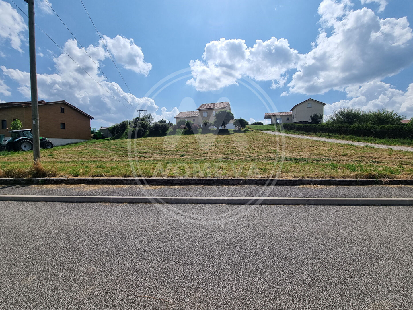 Photo Terrain constructible - Montfaucon-en-Velay 1062 m2 image 2/5