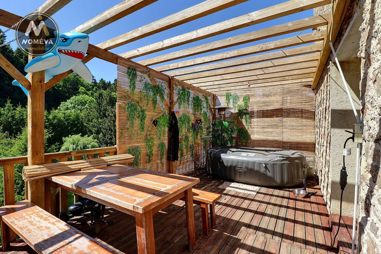 Immeuble Montfaucon En Velay 7 pièce(s) 134 m²