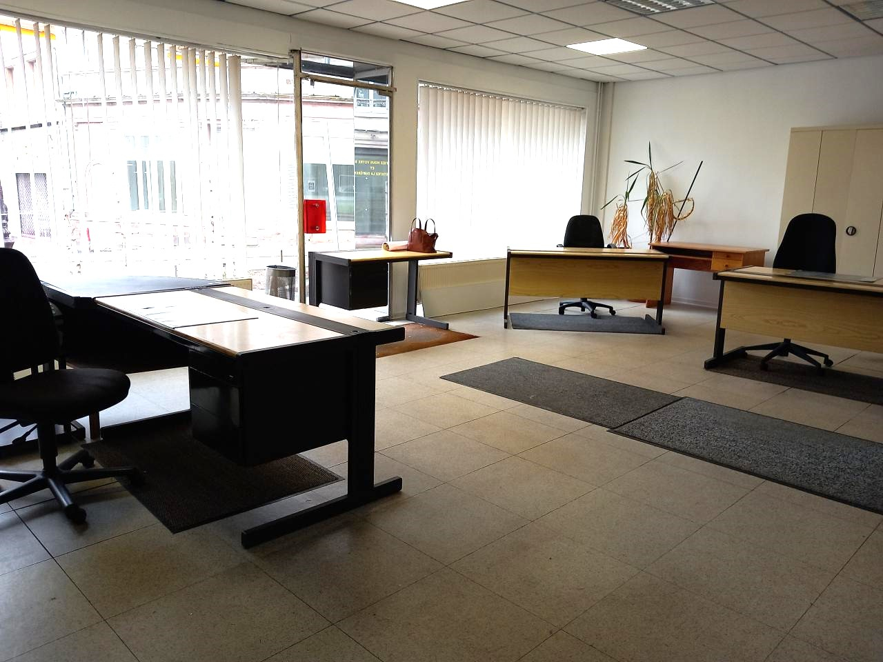 Photo Local commercial image 2/5