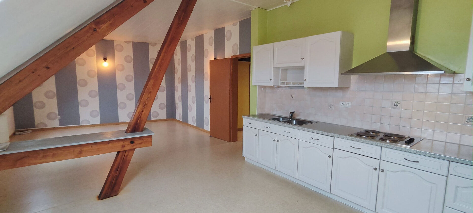 Photo APPARTEMENT T3 PETIT REDERCHING 75 m² - Garage image 3/5