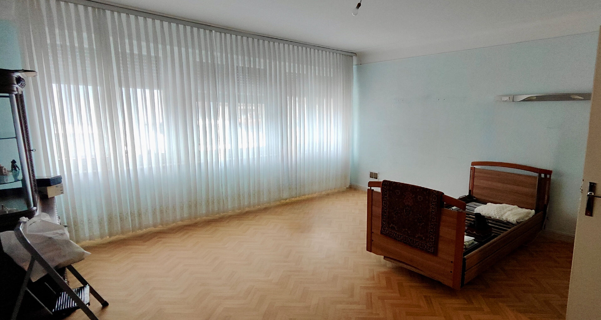 Photo Woelfling-lès-Sarreguemines -  9 pièces - 286m² image 5/6