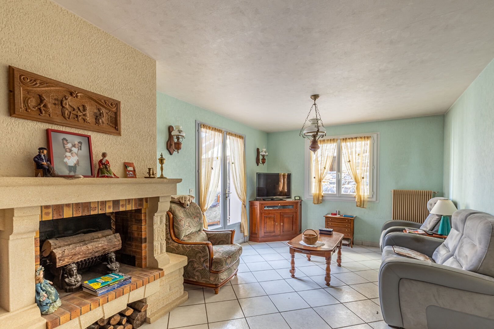Maison familiale de 7 pièces de 165 m2
Maison familiale de 7 pièces de 165 m2