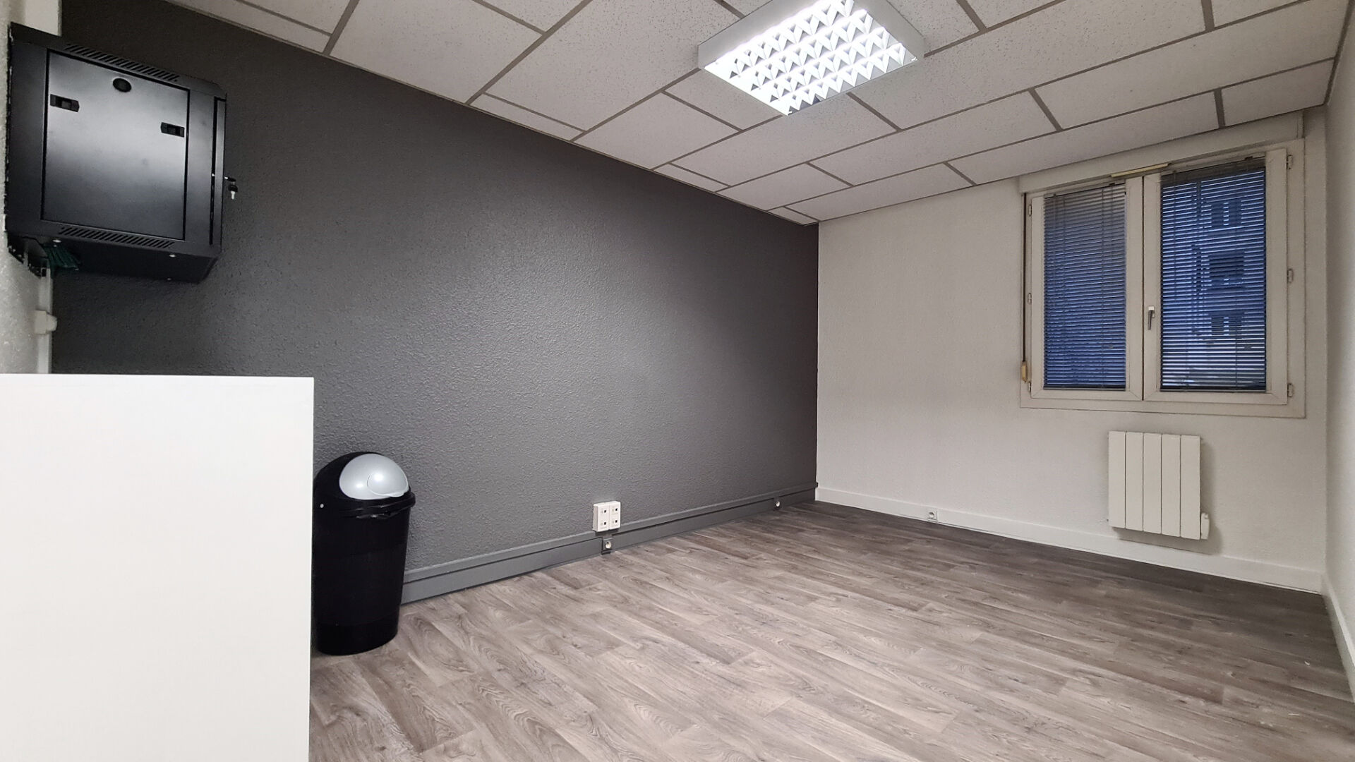 Bureaux Clermont-ferrand 2 pièces
Bureaux Clermont-ferrand 2 pièces