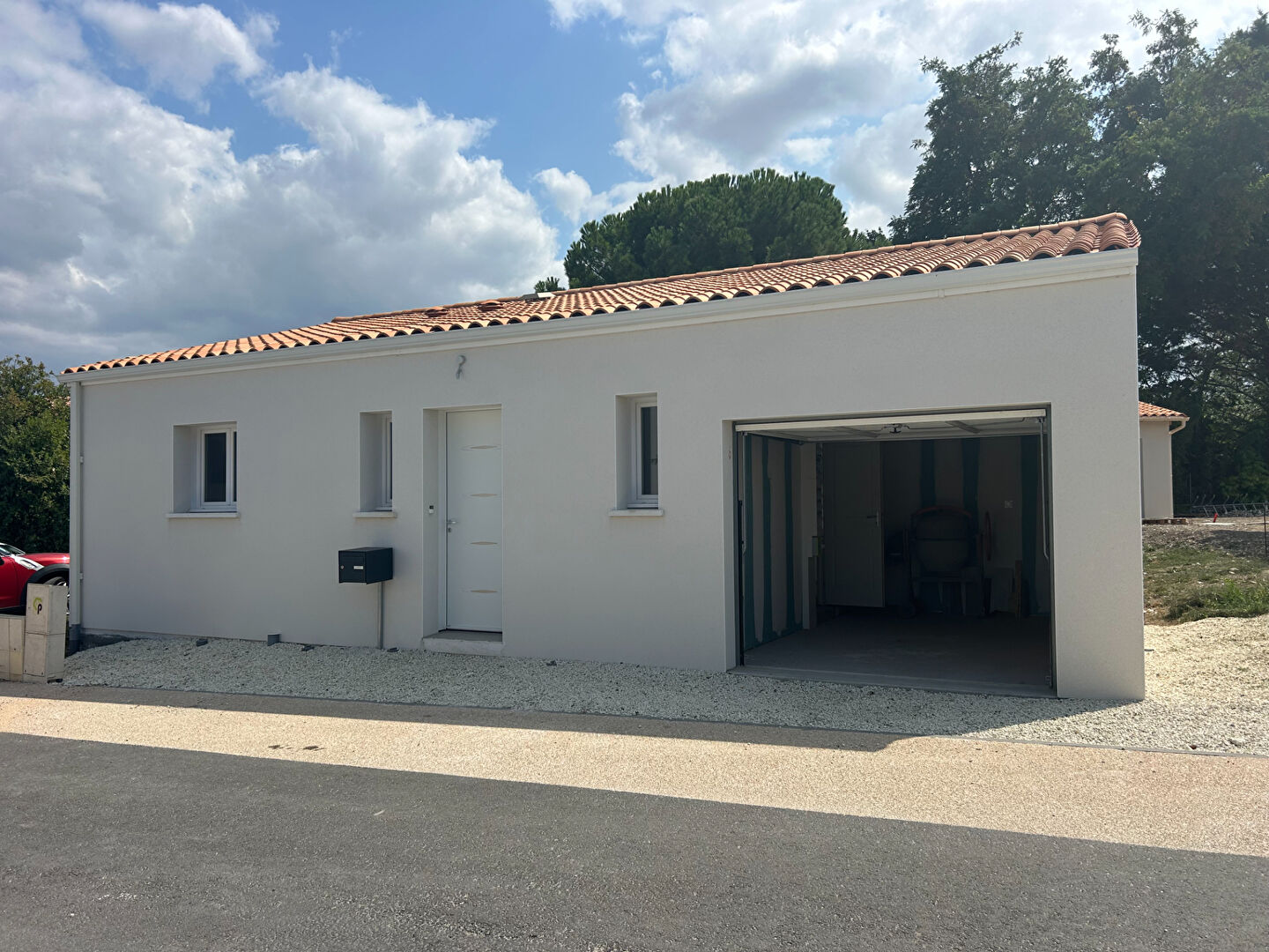 Agence immobilière de NOUVELLE AGENCE CHARRY - NOUVELLE AGENCE CHARRY