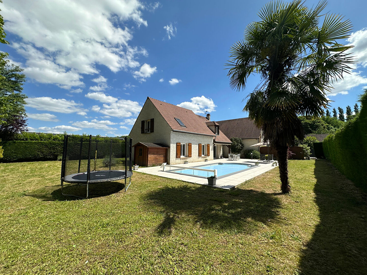 Photo Grande maison spacieuse et lumineuse image 1/6