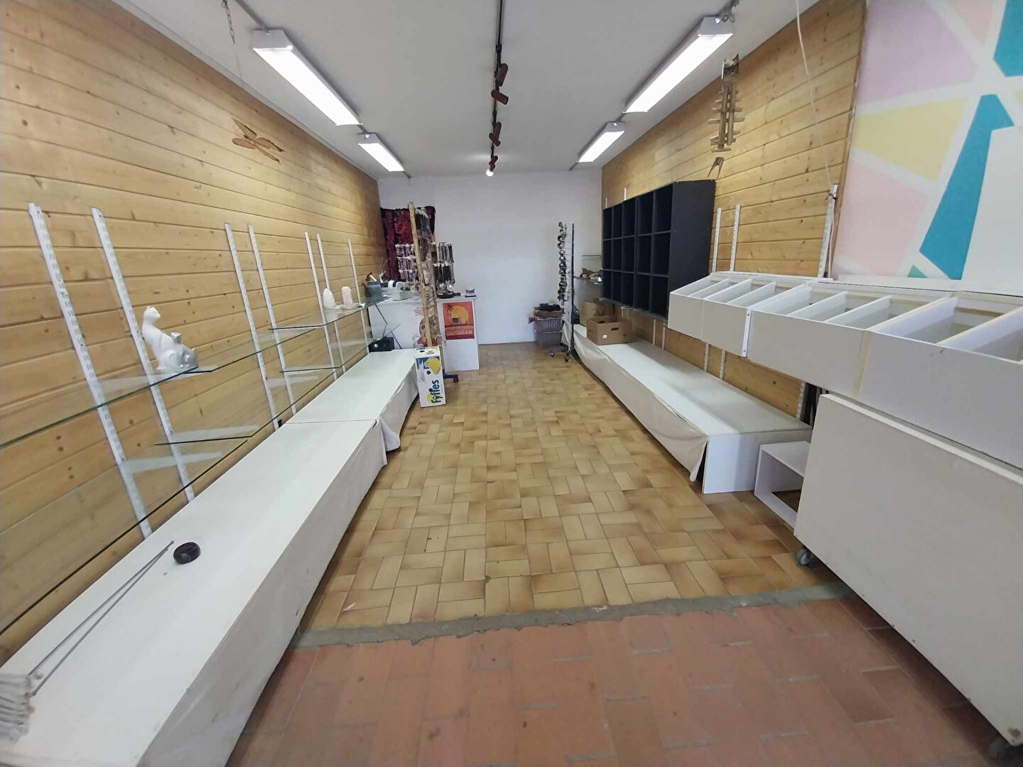 Photo Murs commerciaux image 2/5