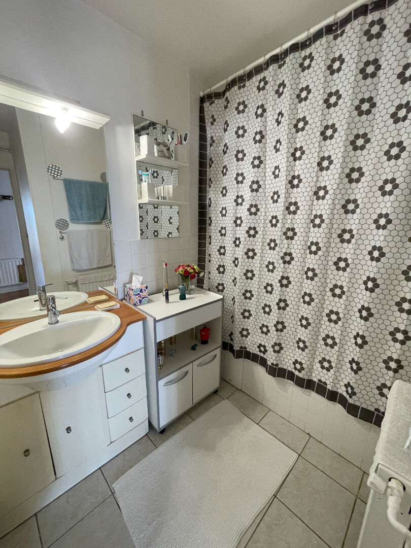 Photo ROYAN / 500 M marché central image 6/6