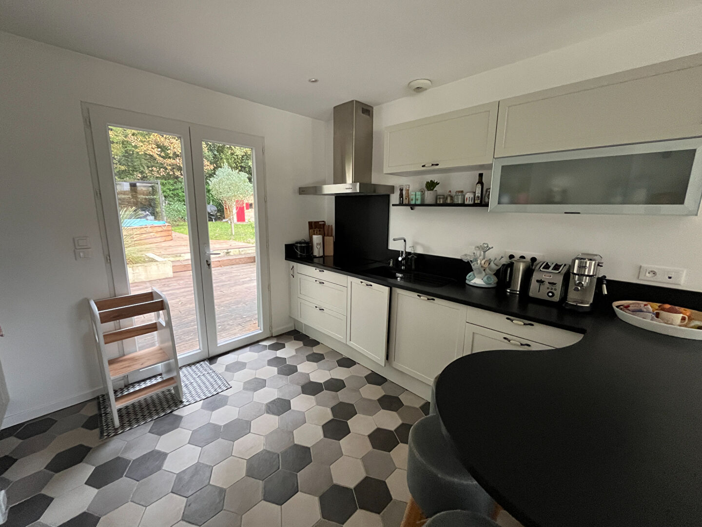 Photo BREUILLET , proche centre bourg. EXCLUSIF ! image 5/6