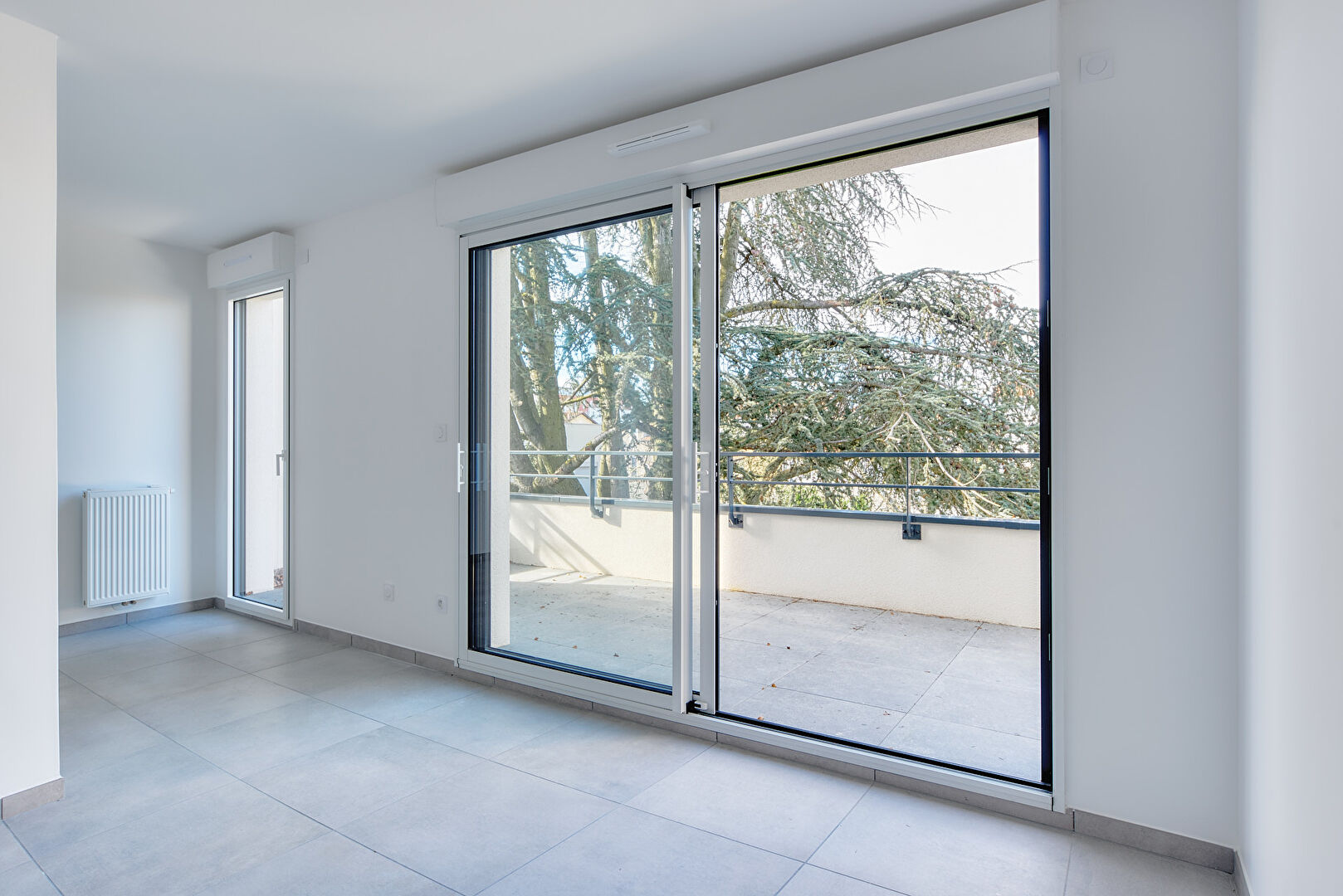 Photo Appartement 2 pièces avec balcon image 2/4