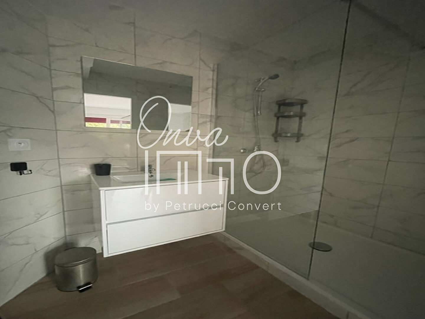 Photo BRON - Studio de 19m² entièrement rénové image 3/4