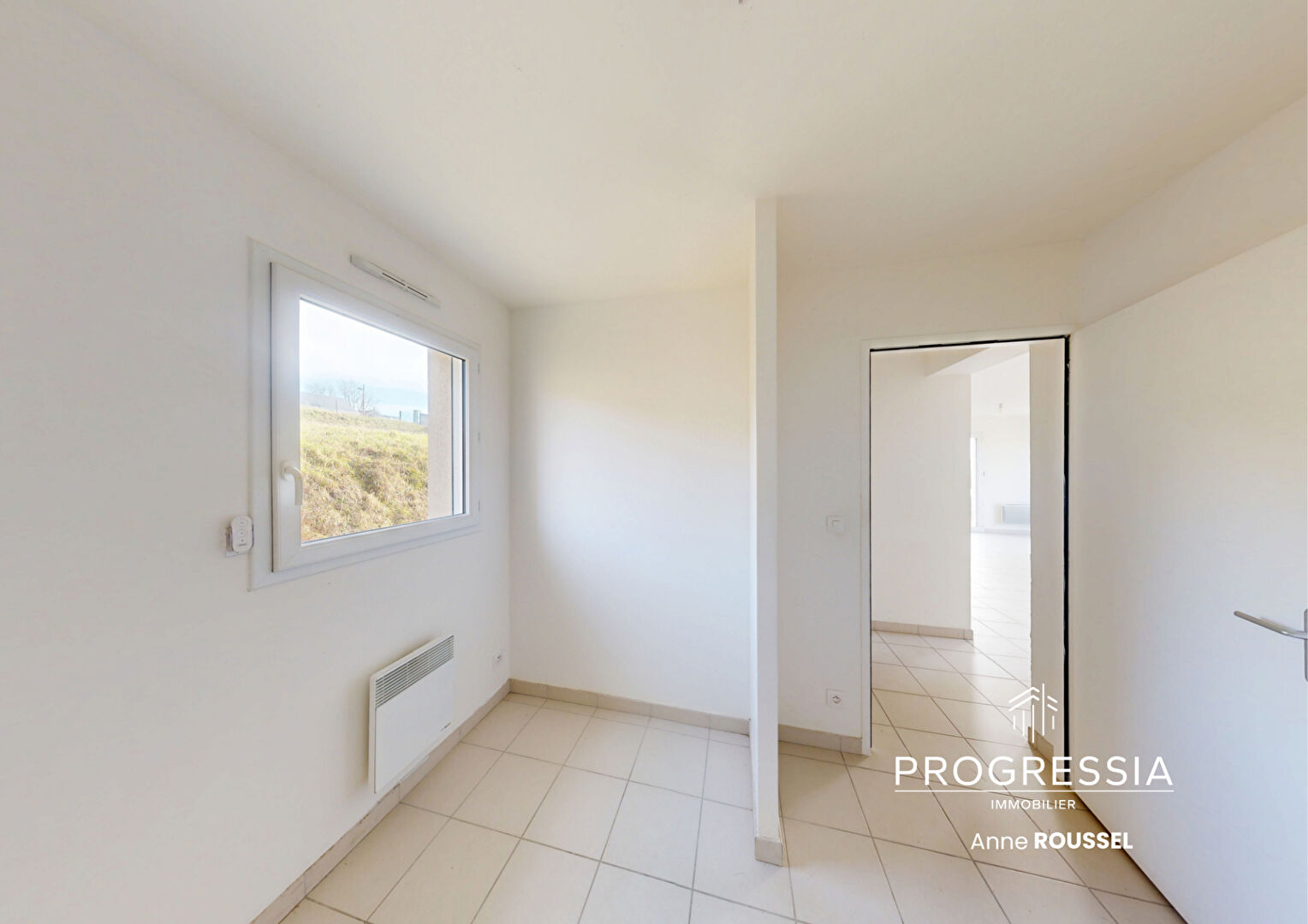 Progressia Immobilier - LE TRAIT - Maison traditionnelle de 93 m² avec jardin et garage