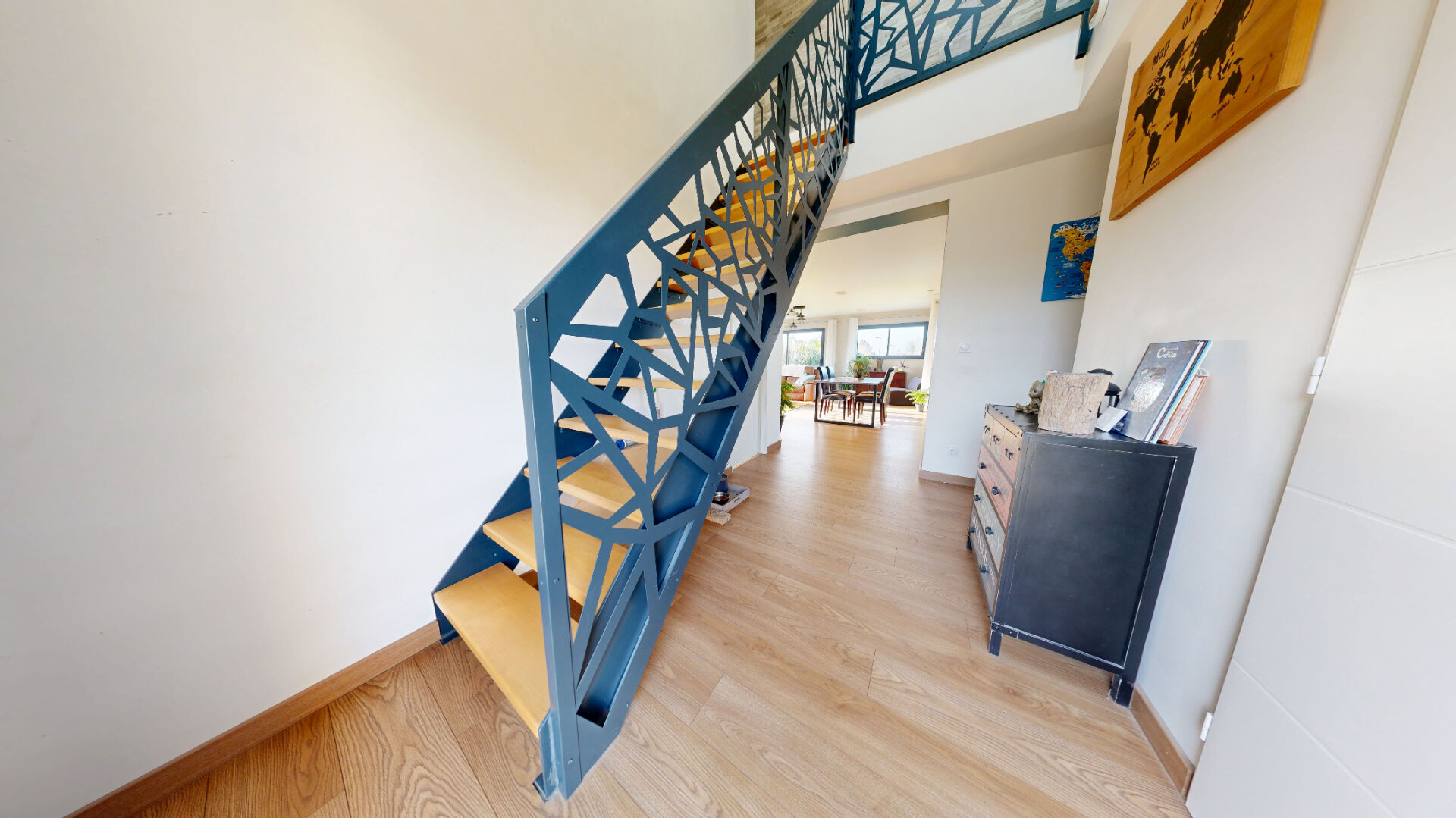 Progressia Immobilier - Saint-Martin-du-Bec - Maison familiale récente avec beaux volumes