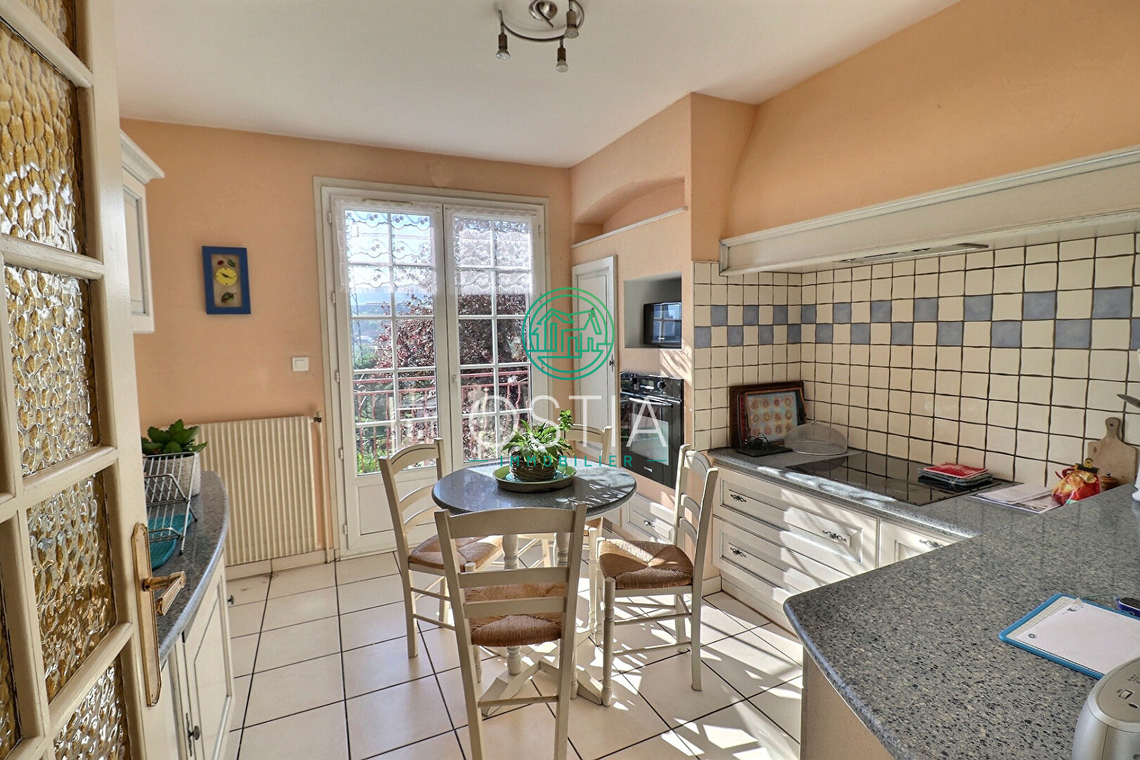 Photo Maison Genilac 6 pièce(s) 160 m2 image 4/6