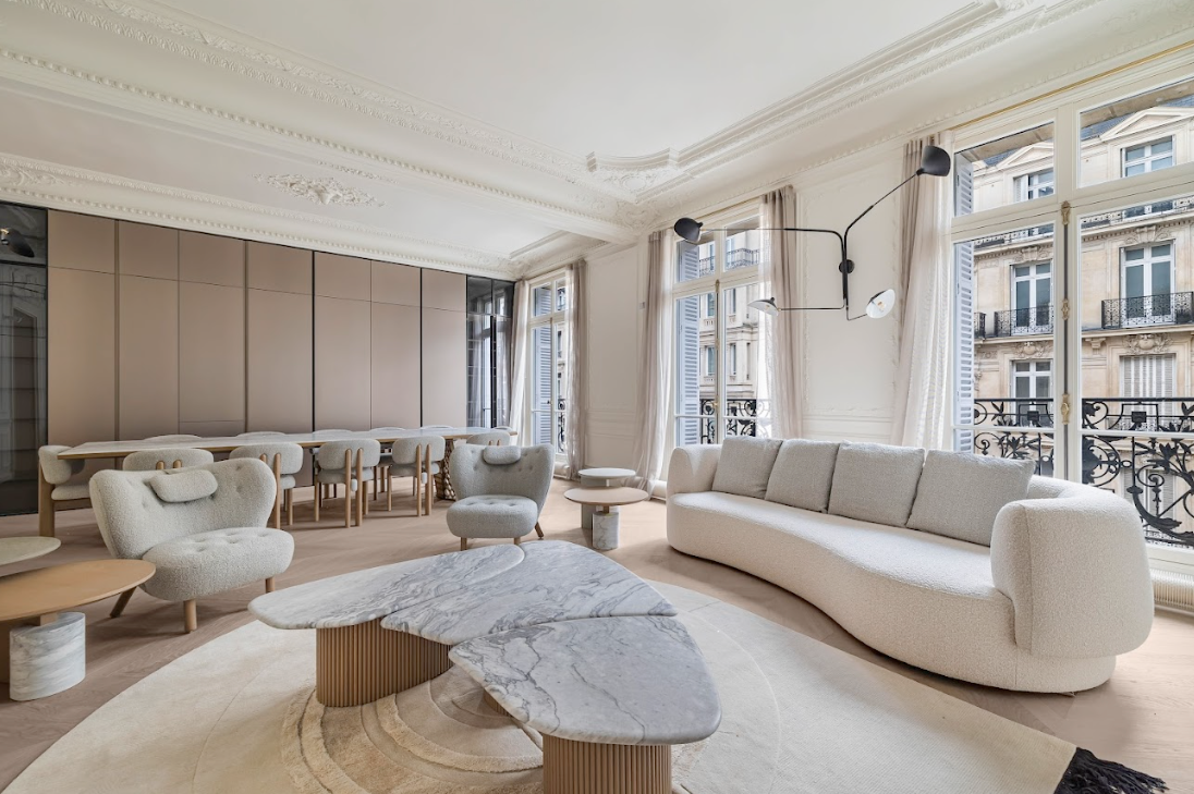 Appartement de prestige dans le Triangle d'Or à Paris 8ème !