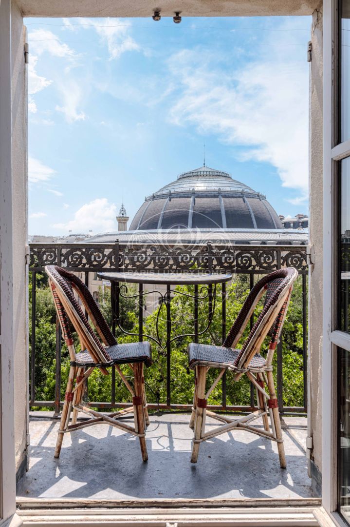 Appartement avec vue d'exception à Paris 1er !