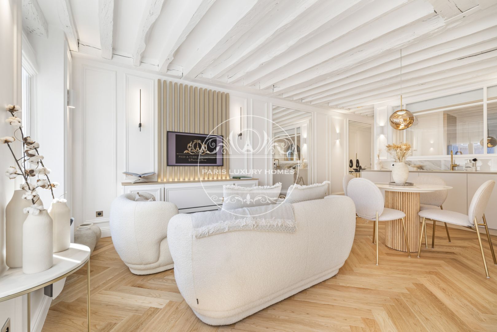 Superbe pied à terre à Paris 1er !