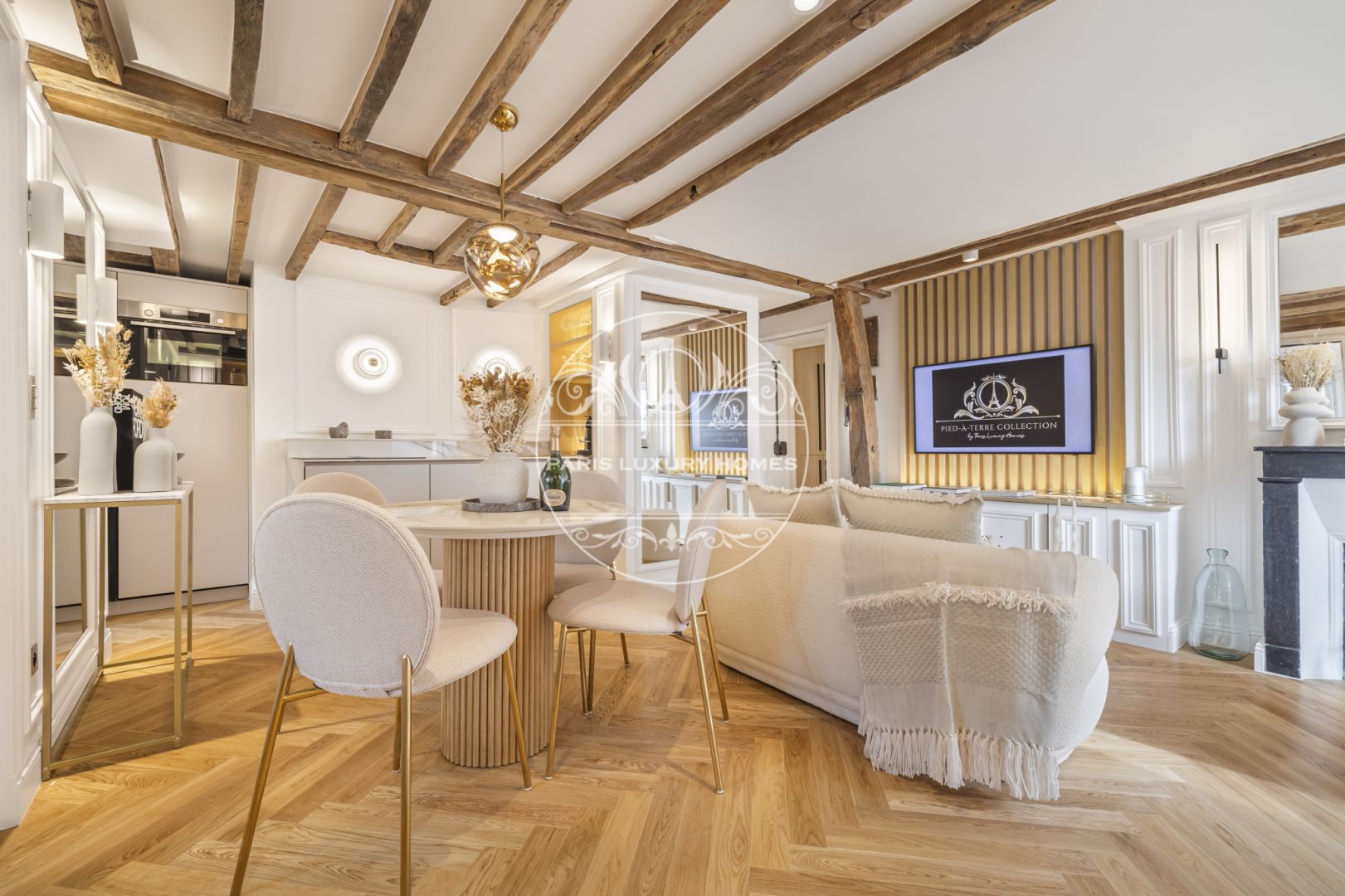 Sublime pied à terre à Paris 6ème !