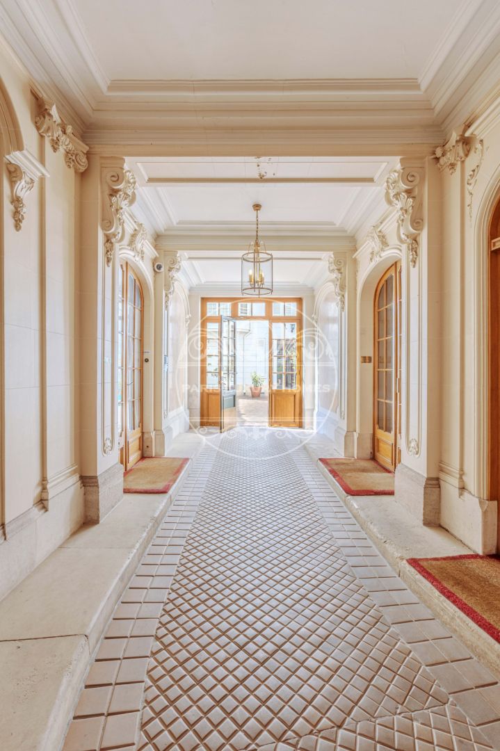 Agence immobilière de PARIS LUXURY HOMES - PARIS LUXURY HOMES