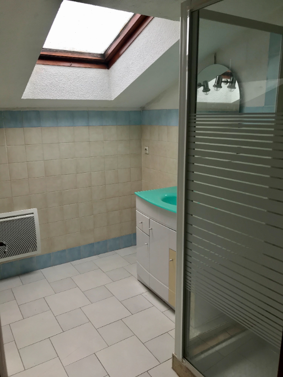 Photo FLEURANCE: Immeuble 4 appartements image 4/5