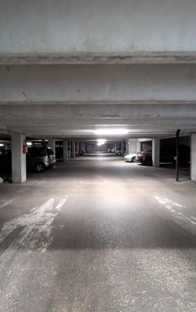 Photo PLACE DE PARKING ST GERMAIN EN LAYE image 2/2
