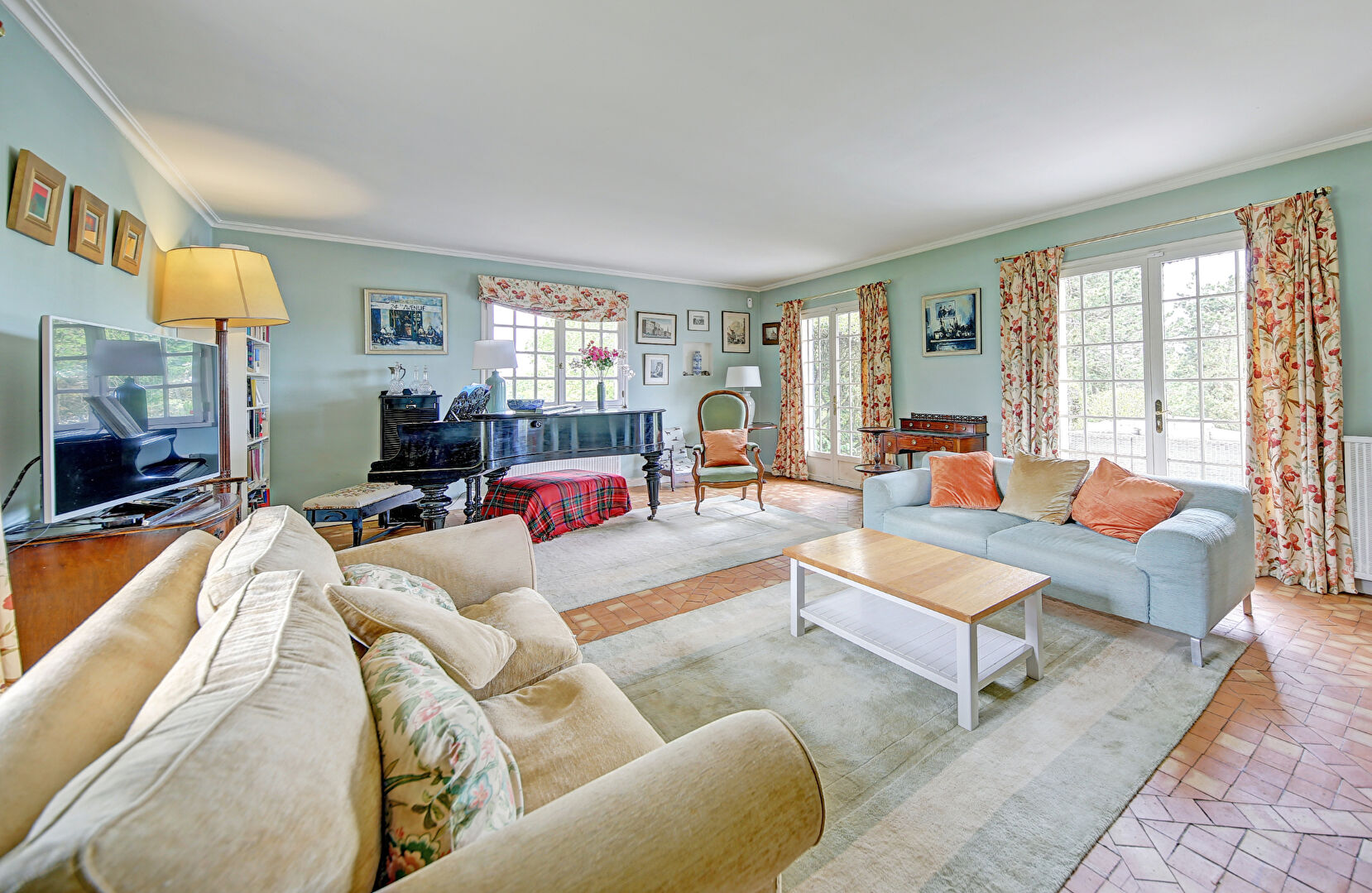 Photo Maison Villepreux 7 pièce(s) 201 m2 image 6/6