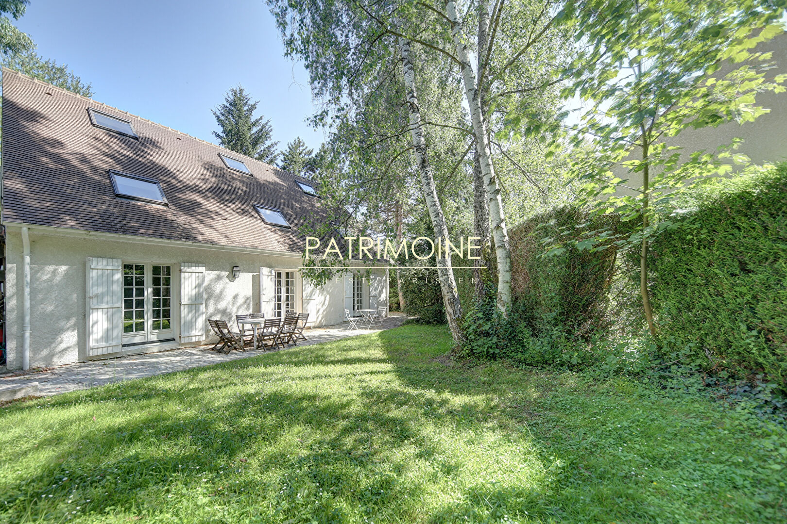 Maison  14 pièce(s) 297 m2