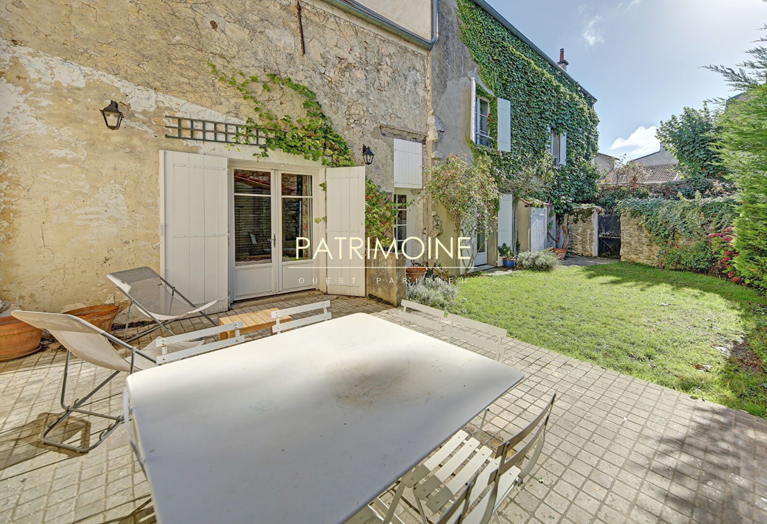 Maison Noisy Le Roi 7 pièce(s) 211.80 m2