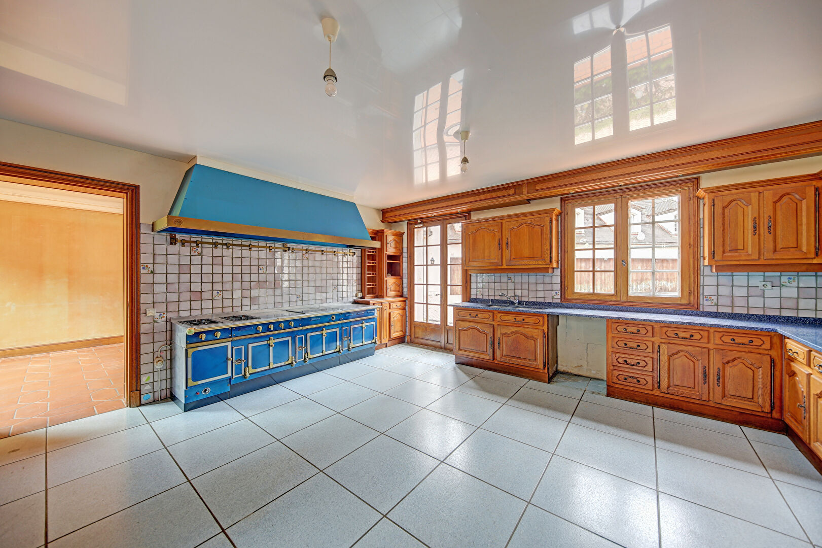 Photo Propriété - 628 m² - Poigny-la-Forêt image 5/6