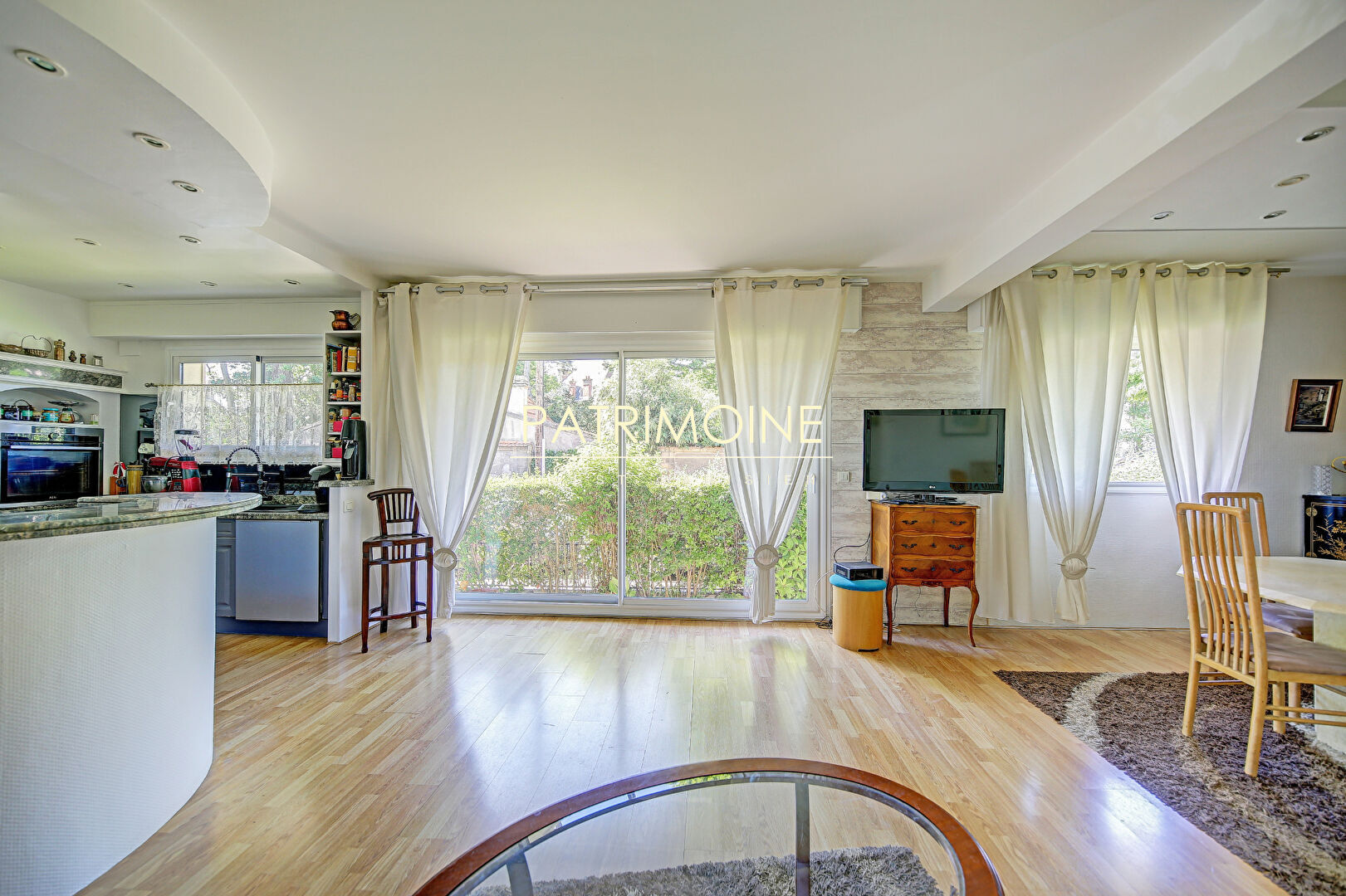 Photo Appartement Le Vesinet 5 pièce(s) 133.05 m2 image 2/6