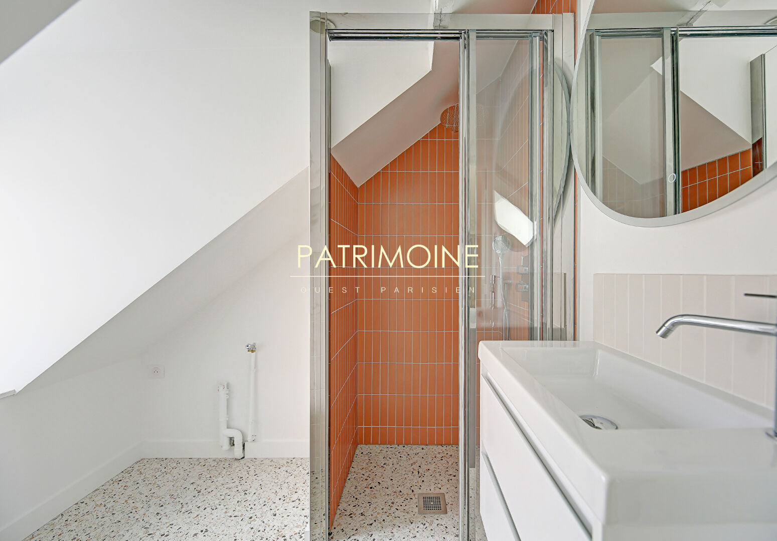 Photo Appartement Saint Germain En Laye 2 pièce(s) 28.30 m² loi Carrez soit 58.25 m² au sol image 5/5