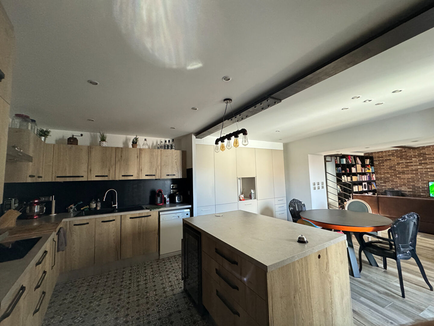 Superbe appartement rénové de 114 m² en plein coeur du centre-ville