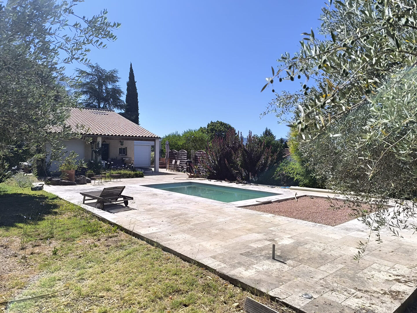 Agence immobilière de PEROTTINO IMMOBILIER La destrousse - PEROTTINO IMMOBILIER