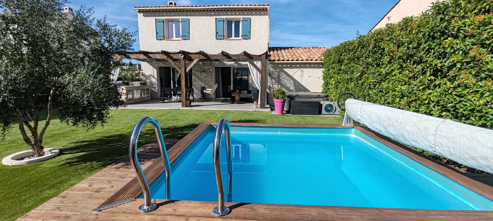 Agence immobilière de PEROTTINO IMMOBILIER La destrousse - PEROTTINO IMMOBILIER AURIOL