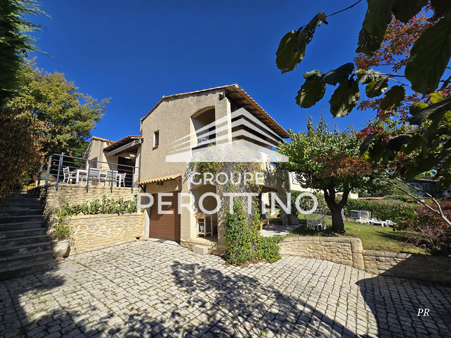 PEYPIN - Villa T4 + ss s/ 481m² de jardin clos