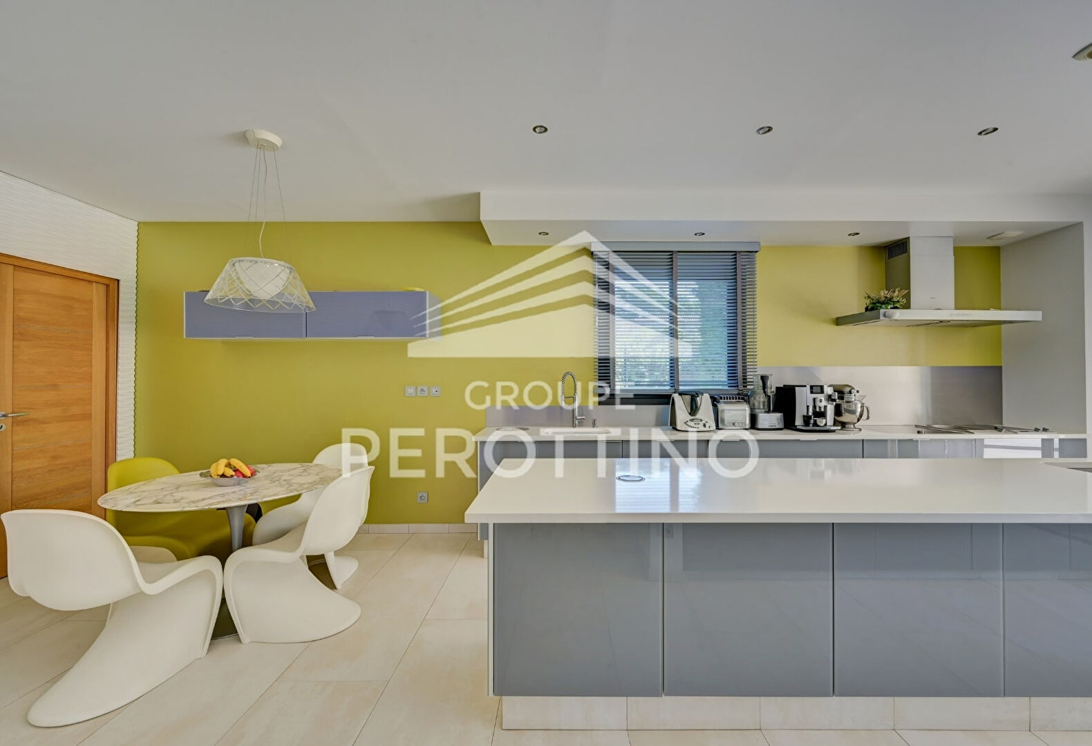 Photo Villa contemporaine de prestige 271 m² image 6/6