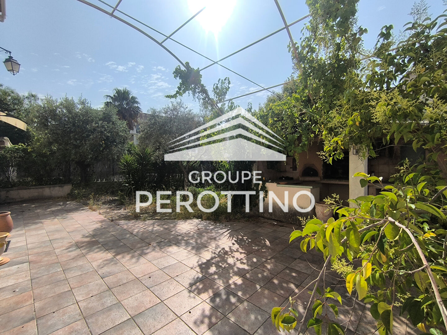 Agence immobilière de PEROTTINO IMMOBILIER La destrousse - PEROTTINO IMMOBILIER