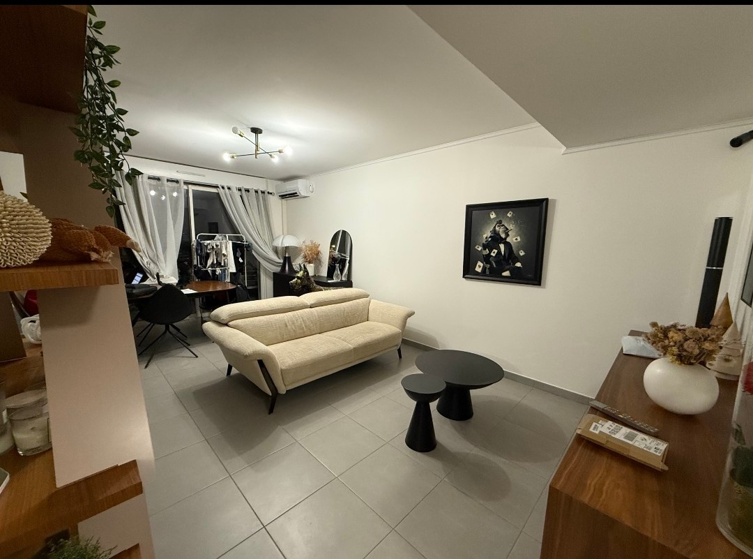 Grand T2 RDC de 55m2 terrasse jardinet et garage