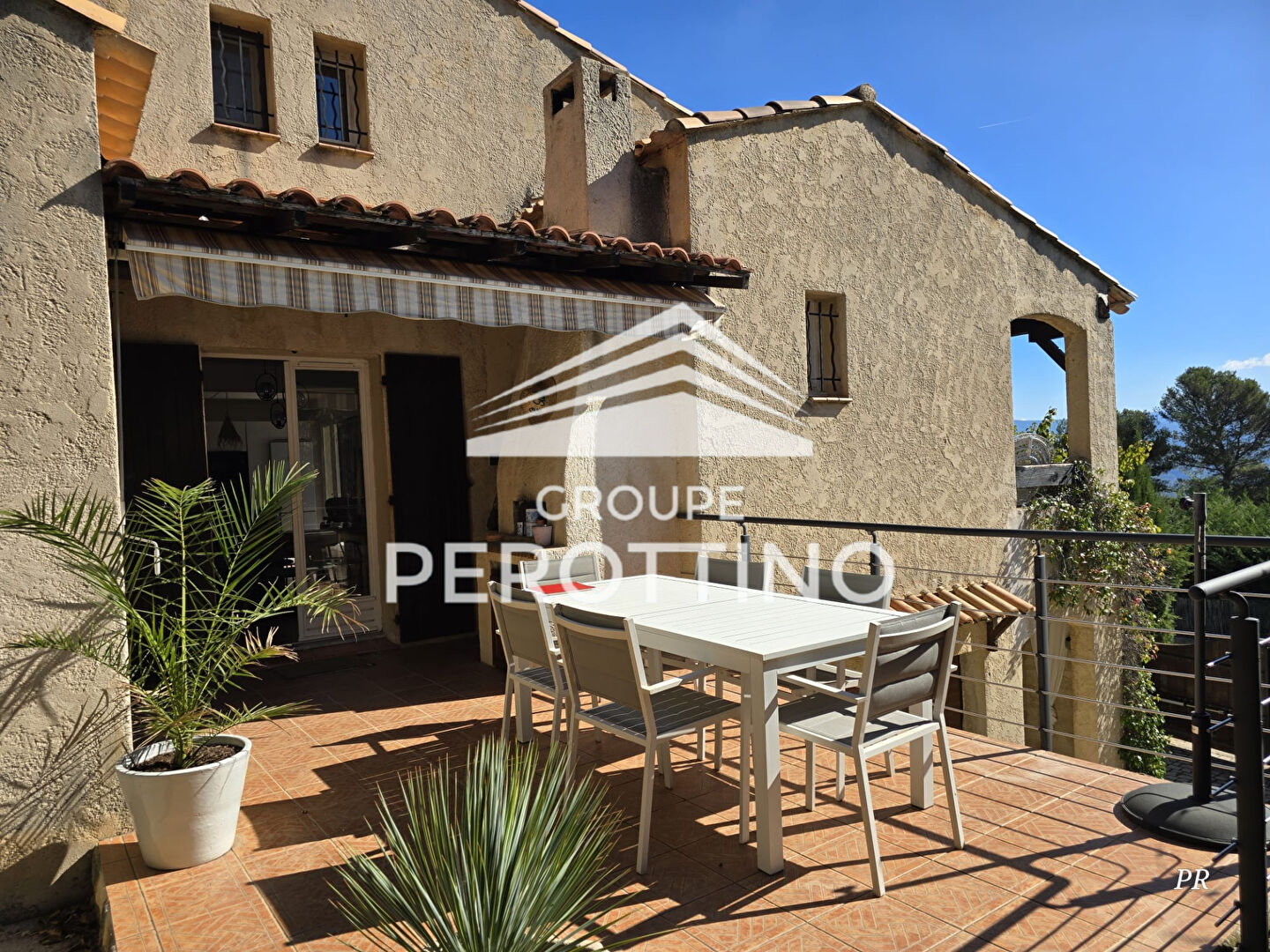 Agence immobilière de PEROTTINO IMMOBILIER La destrousse - PEROTTINO IMMOBILIER