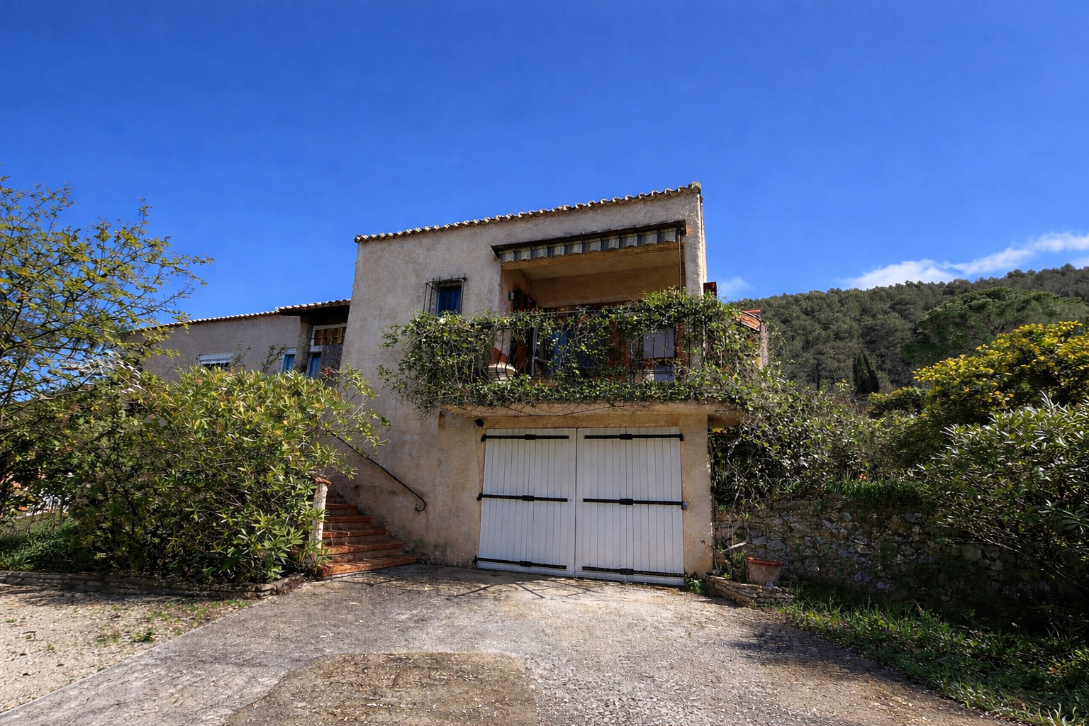 Agence immobilière de PEROTTINO IMMOBILIER La destrousse - PEROTTINO IMMOBILIER AURIOL