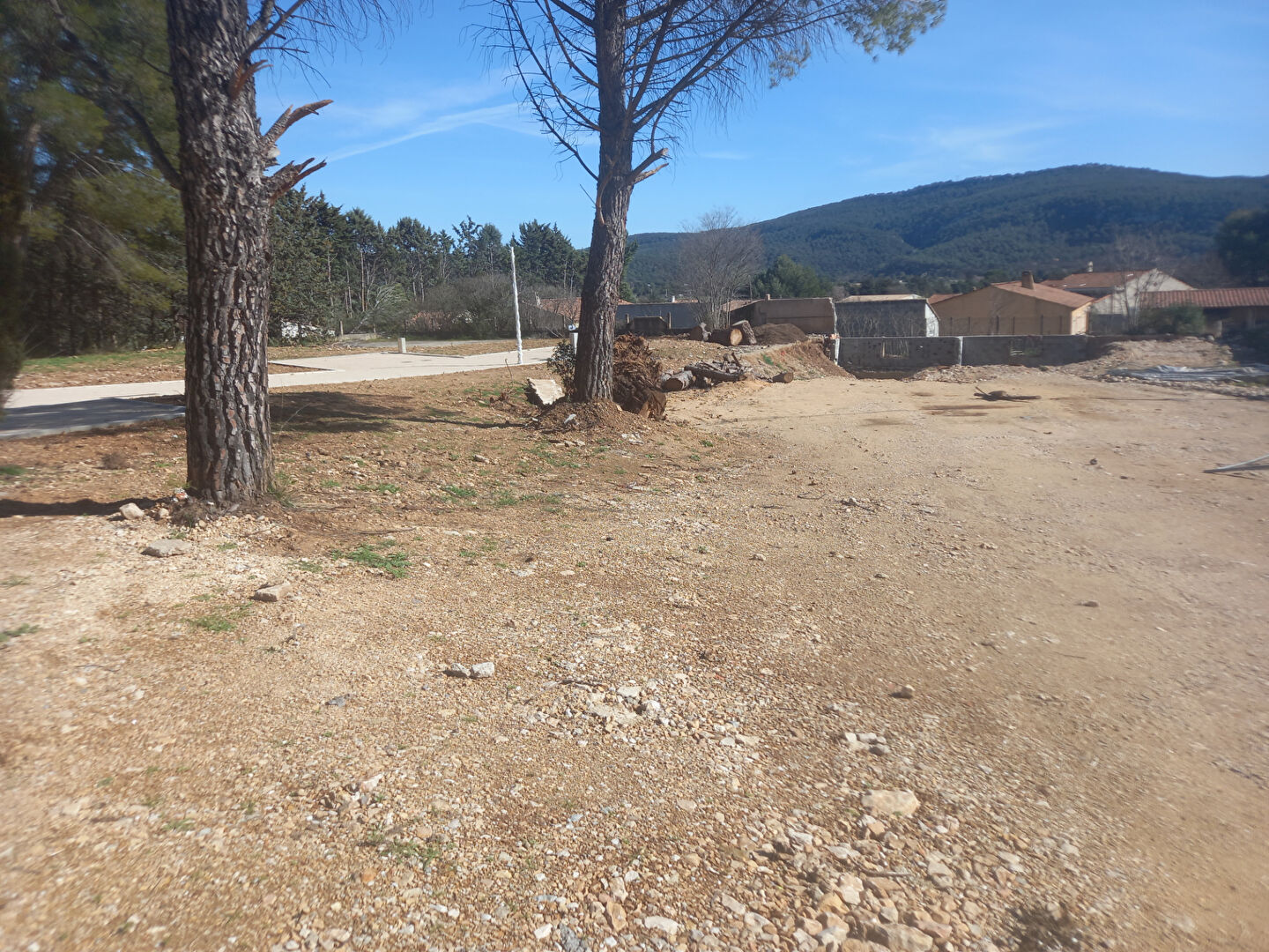 Agence immobilière de PEROTTINO IMMOBILIER La destrousse - PEROTTINO IMMOBILIER AURIOL