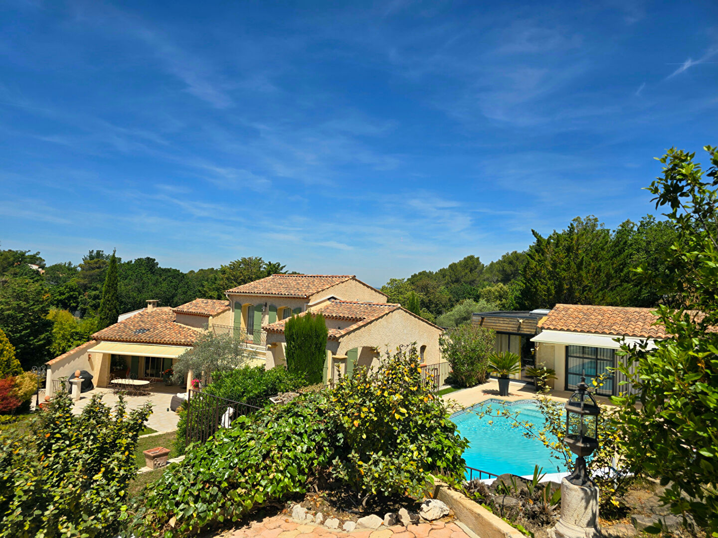 Agence immobilière de PEROTTINO IMMOBILIER La destrousse - PEROTTINO IMMOBILIER