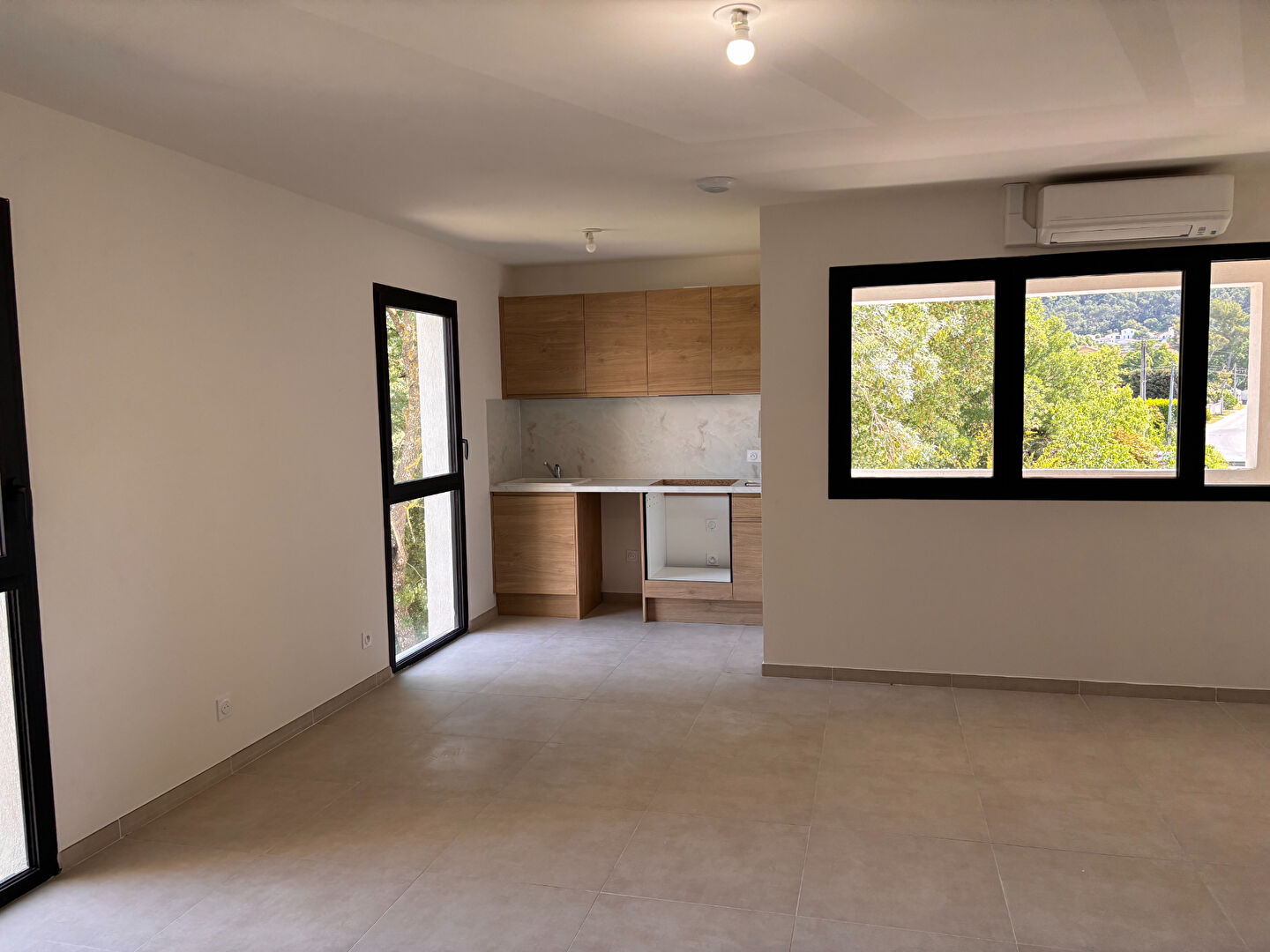 Agence immobilière de PEROTTINO IMMOBILIER La destrousse - PEROTTINO IMMOBILIER
