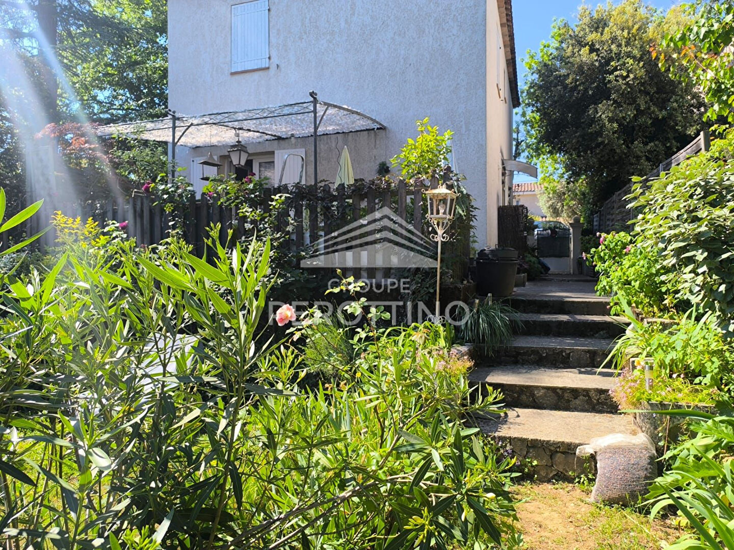 Agence immobilière de PEROTTINO IMMOBILIER La destrousse - PEROTTINO IMMOBILIER