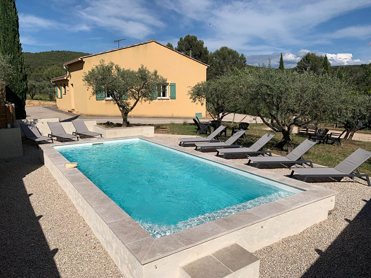 Agence immobilière de PEROTTINO IMMOBILIER La destrousse - PEROTTINO IMMOBILIER