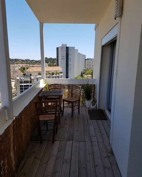 Appartement Toulon 3 pièce(s) 64.5 m2 Toulon 83000